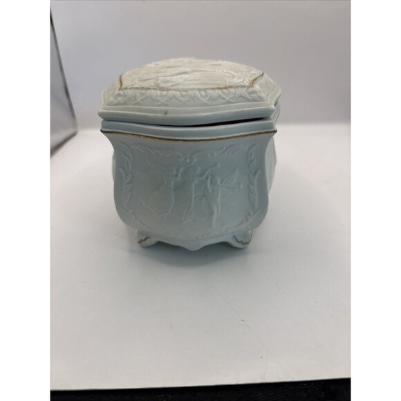 Music Box Lenox Nativity Away in A Manger Red Velvet Interior Japan Vintage - Picture 5 of 10